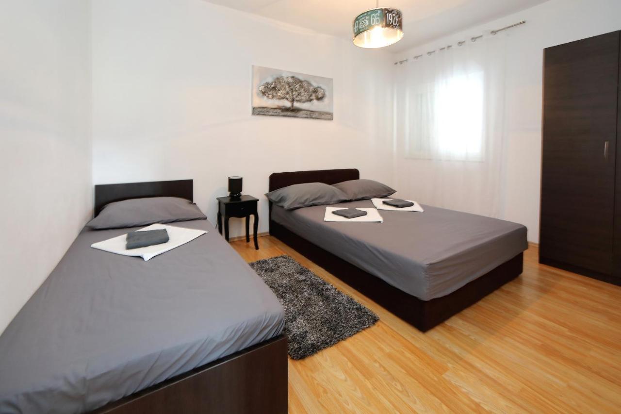Apartments Neli Bibinje Exterior photo